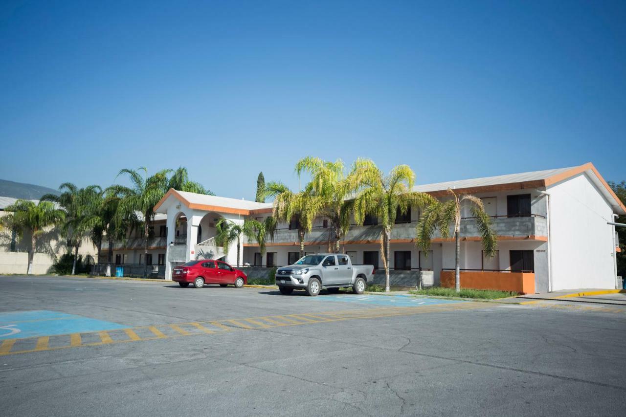 Capital O 88 Inn San Nicolás de los Garzas Exteriér fotografie